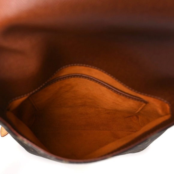 LOUIS VUITTON
Monogram Musette Salsa Long Strap - Picture 6 of 7